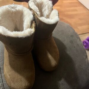 Cozy Tan Fur-Lined Boots
